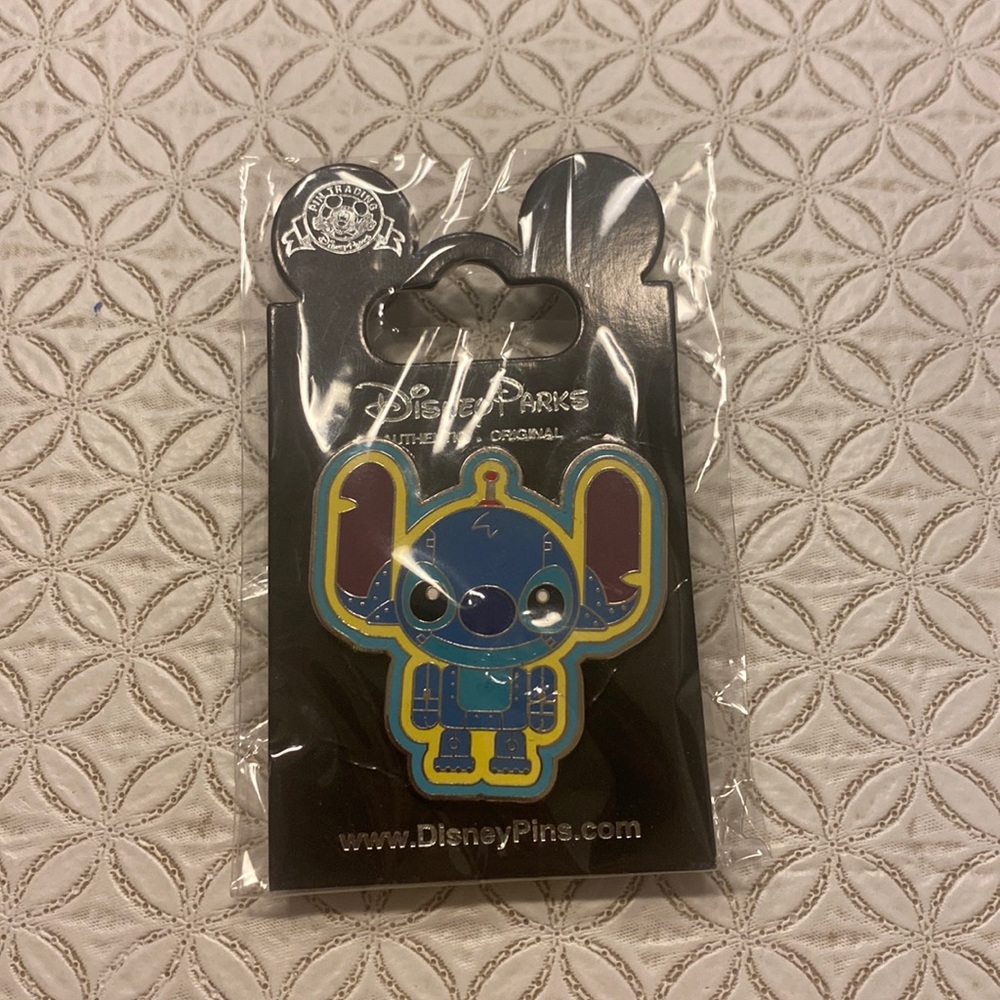 Disney Parks Disneyland Robot Lilo & Stitch Pin